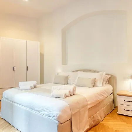 Apartament Cadorna Prestigious - Modern Architecture In Front Of The Station Mediolan